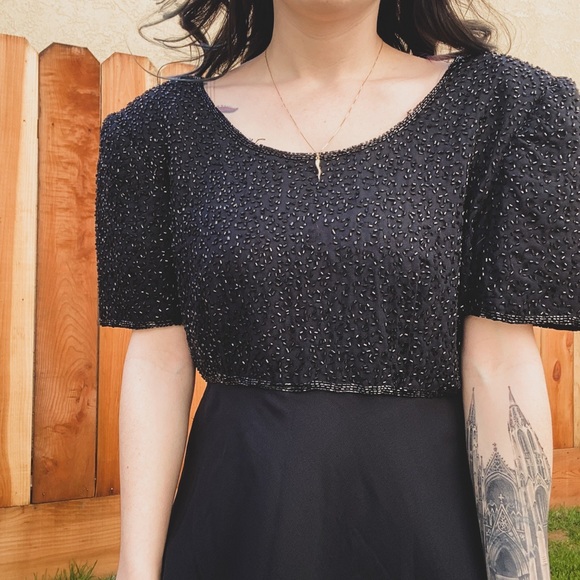 Vintage beaded dress. - Picture 7 of 10